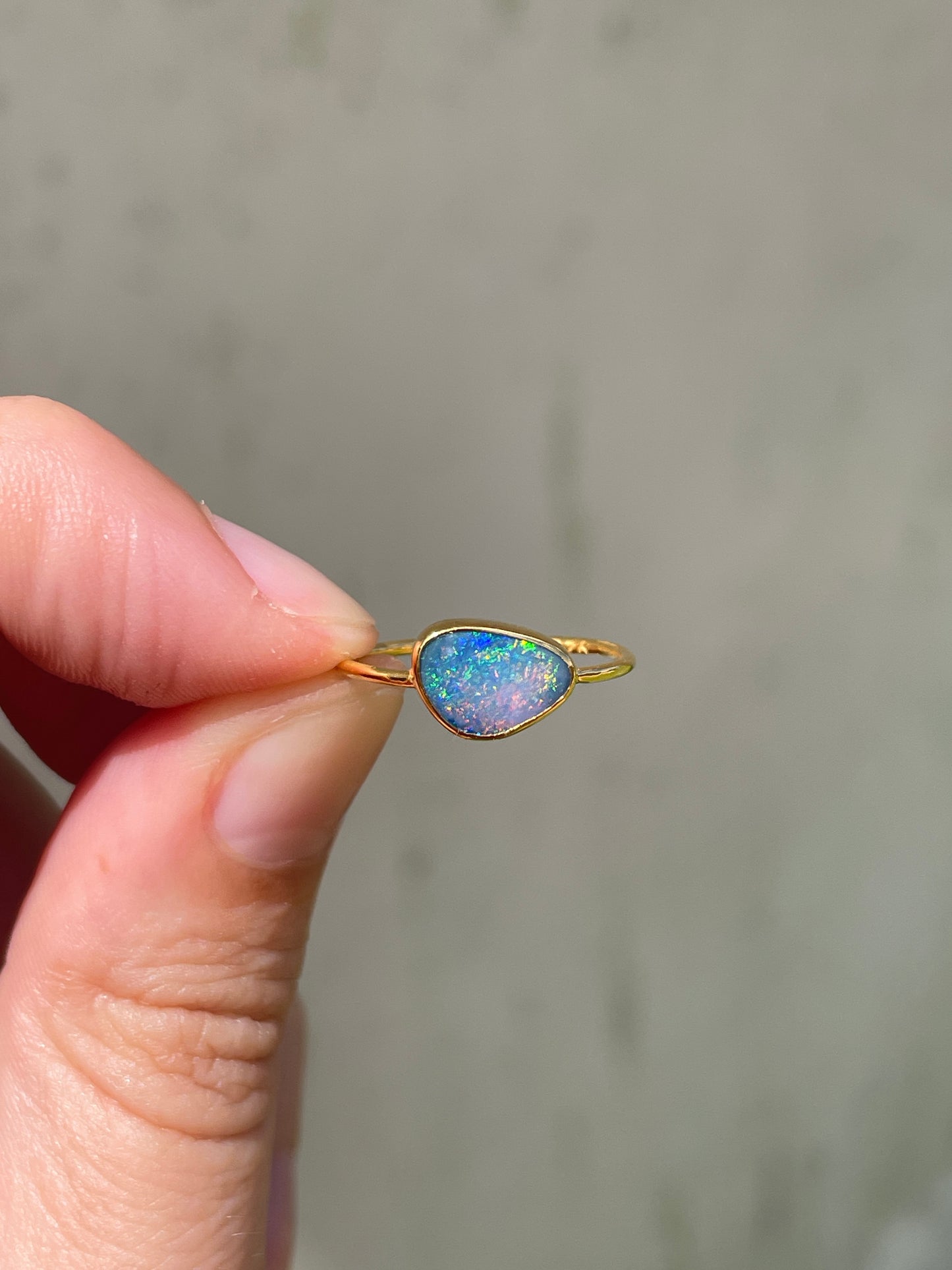 Opal Ring Gold Small- 4 -size 6