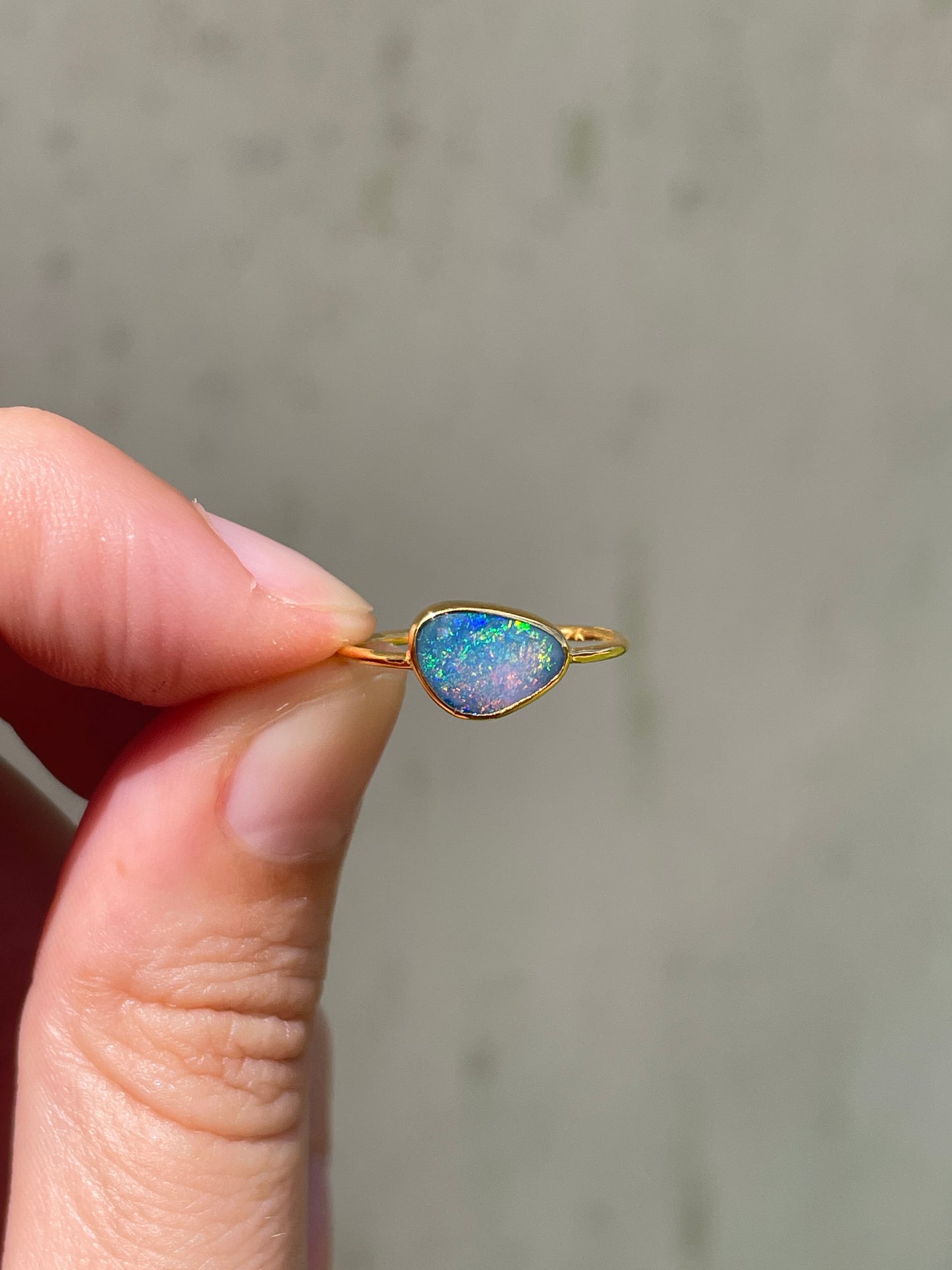 Opal Ring Gold Small- 4 -size 6