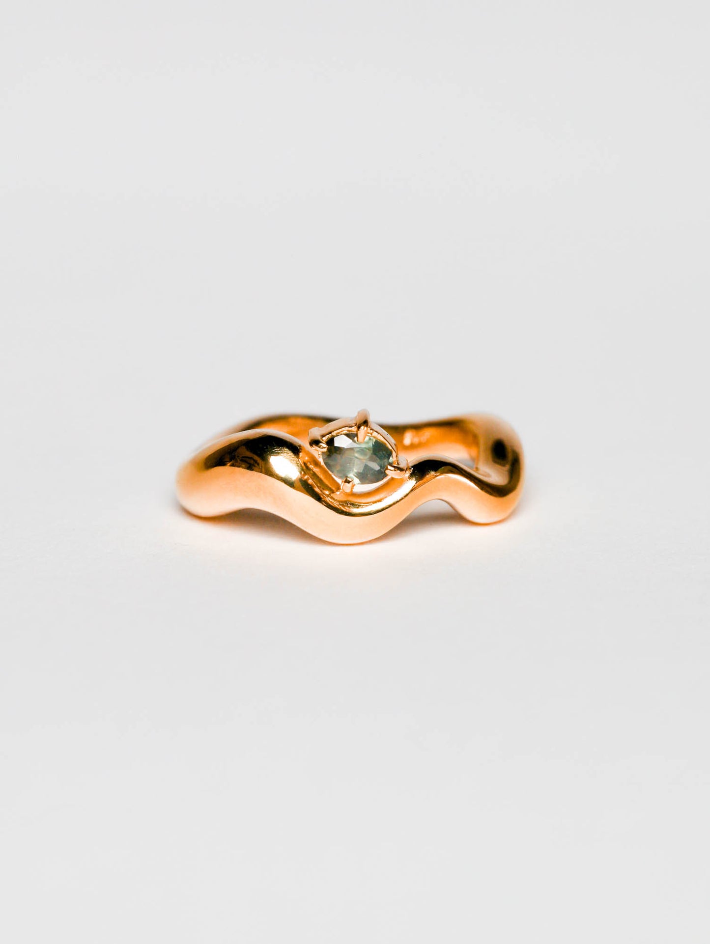 Wave Ring Gold with single Tourmaline Stone # 5 | Size 7.5
