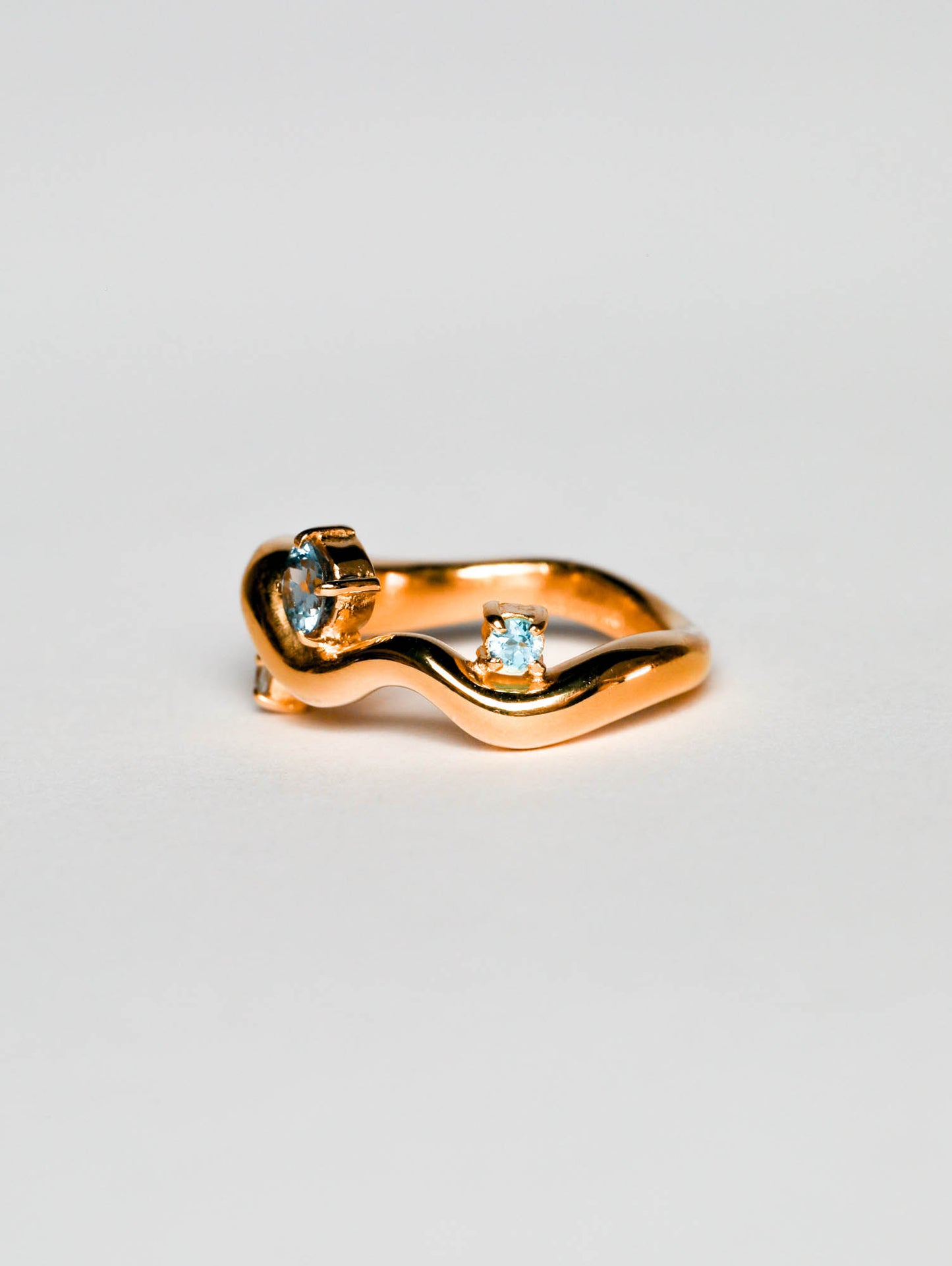 Wave Ring Gold with 3 Sapphire Stones  # 2 | Size 8