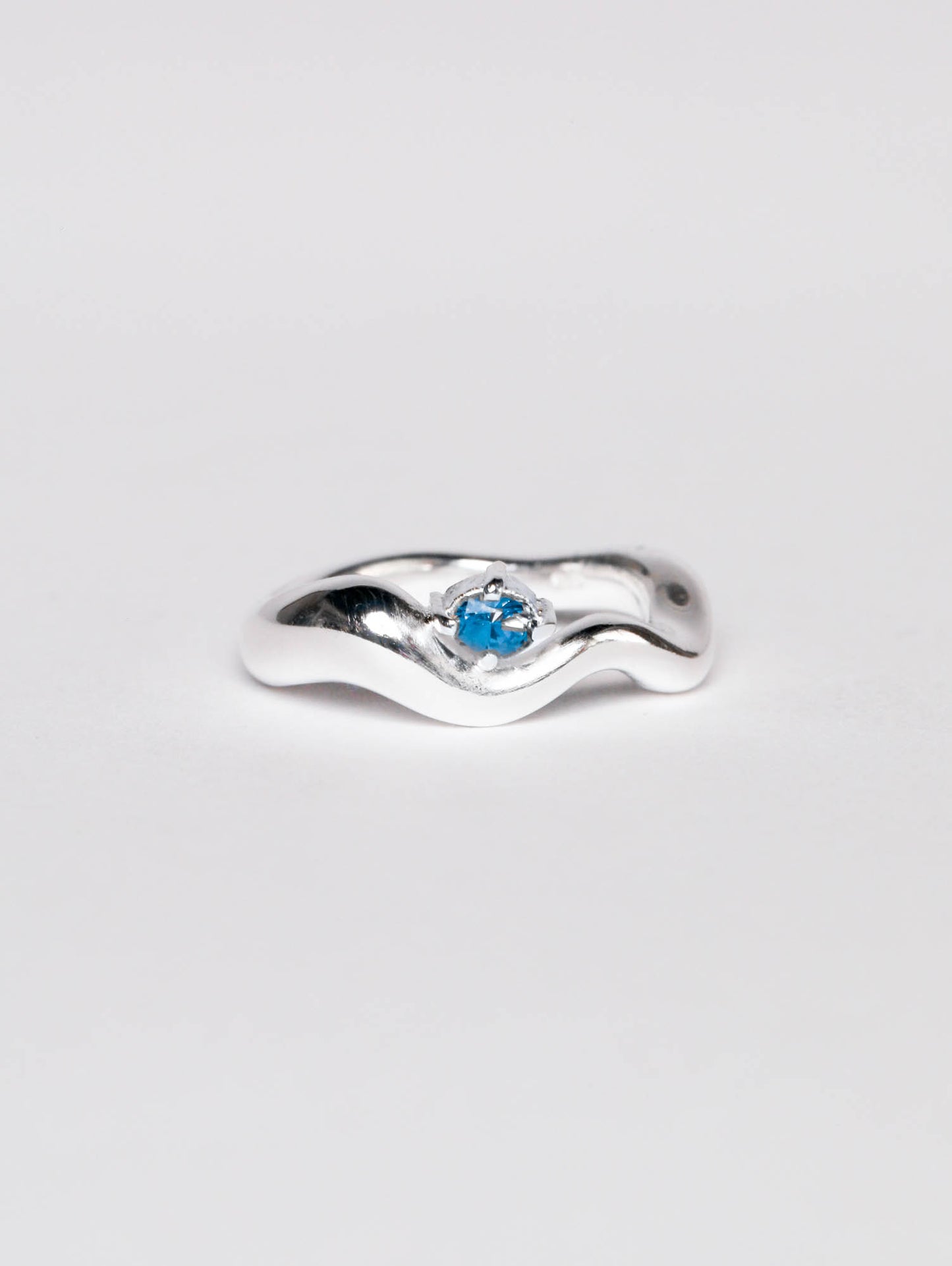 Wave Ring Silver with single Sapphire Stone # 2 | Size 6.5